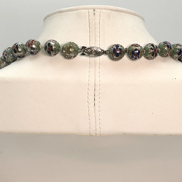 SOLD. Beautiful Necklace - Picture 3 of 3